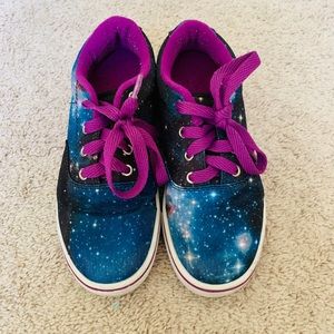 Heelys girls size youth 4 in excellent condition